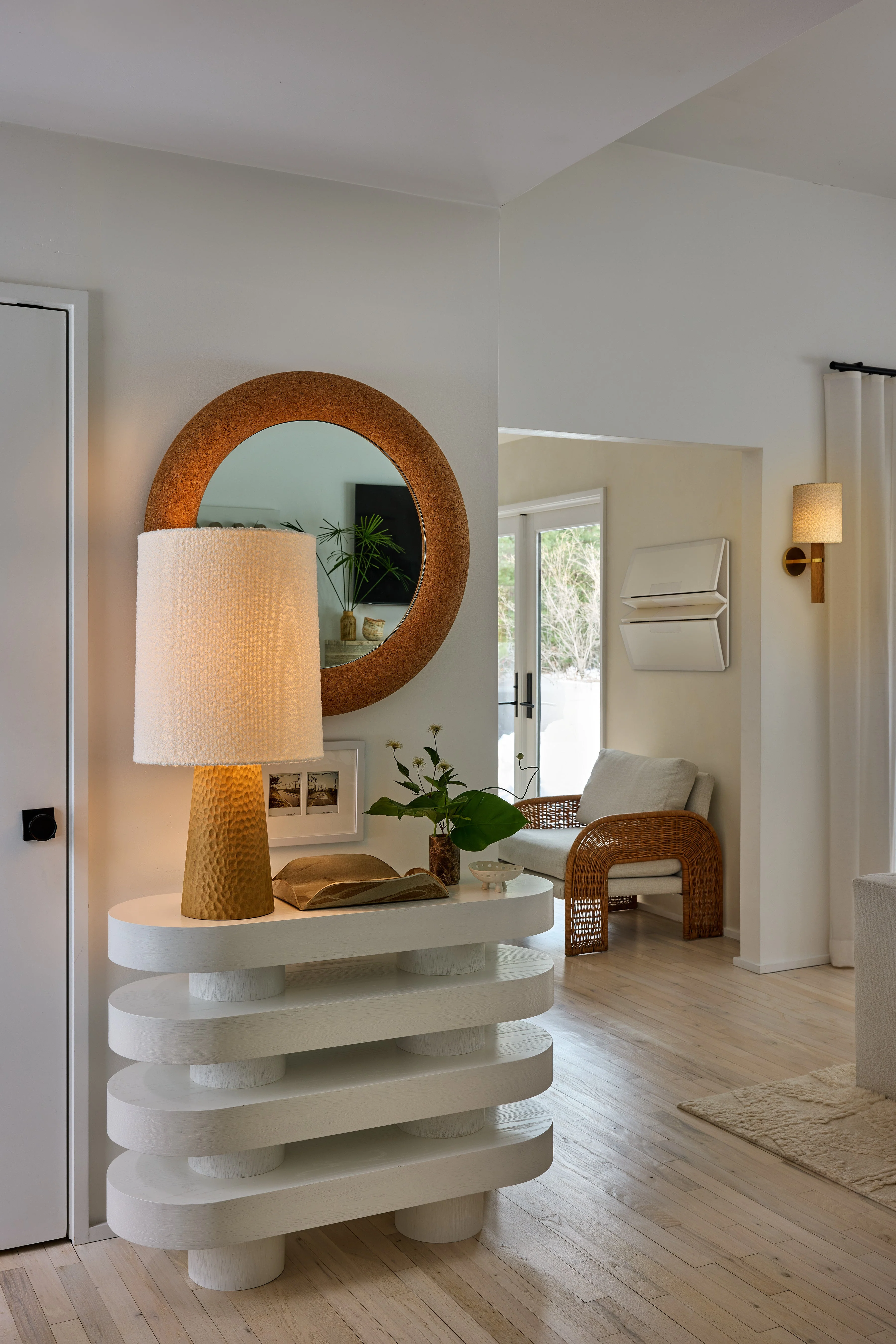 Jones Table Lamp - Image 8
